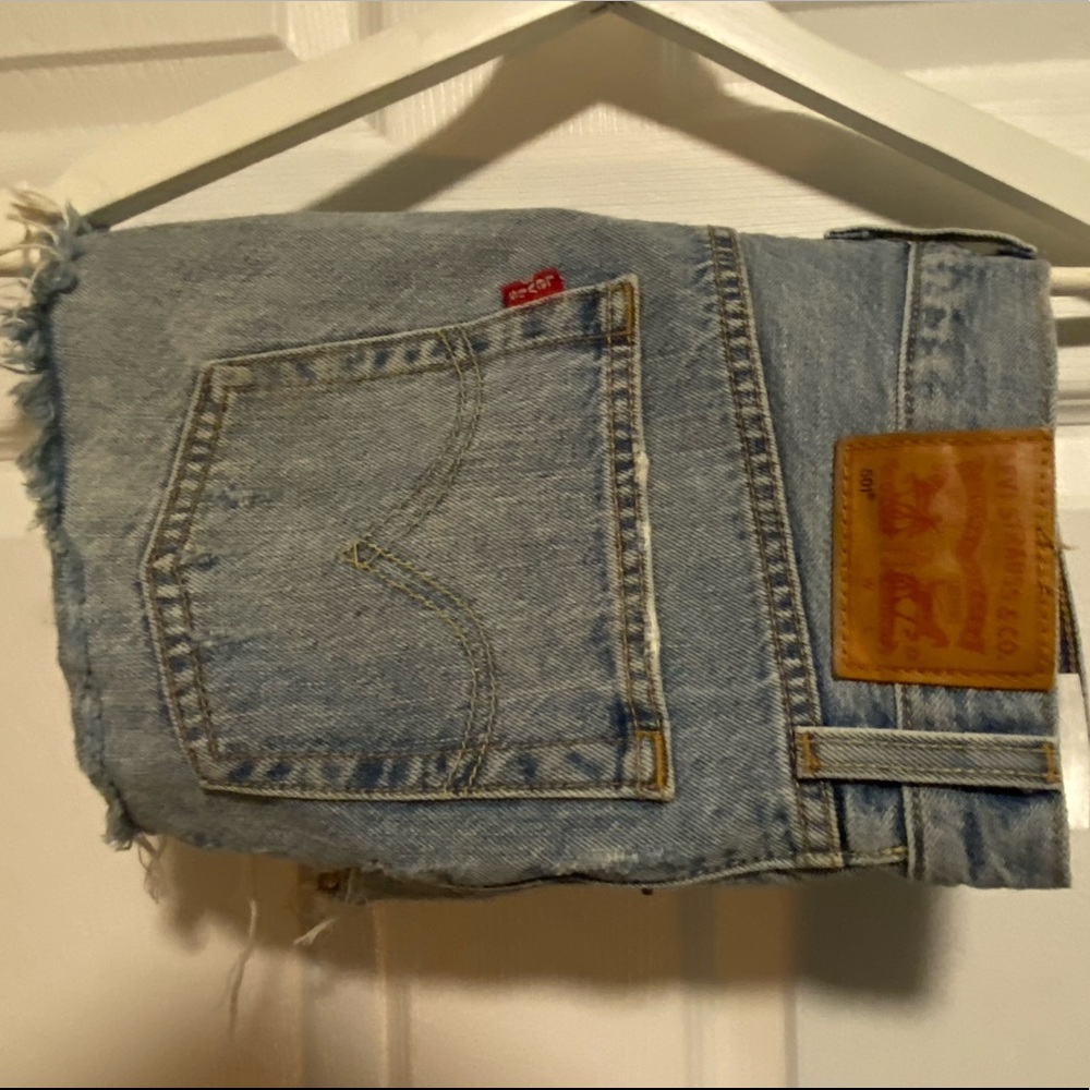 LEVIS SHORTS